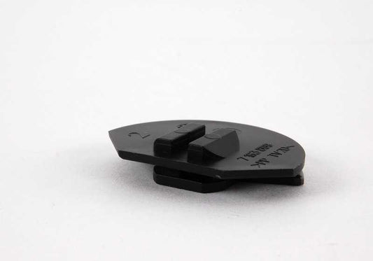 Rotating clip for BMW E81, E82, E87, E88, F20, F21, F52, E90, E91, E93, F30, F31, F34, F35, F32, F33, F36, E84, F48, F39 and MINI F55, F56, F60 (OEM 51757163899). Genuine BMW