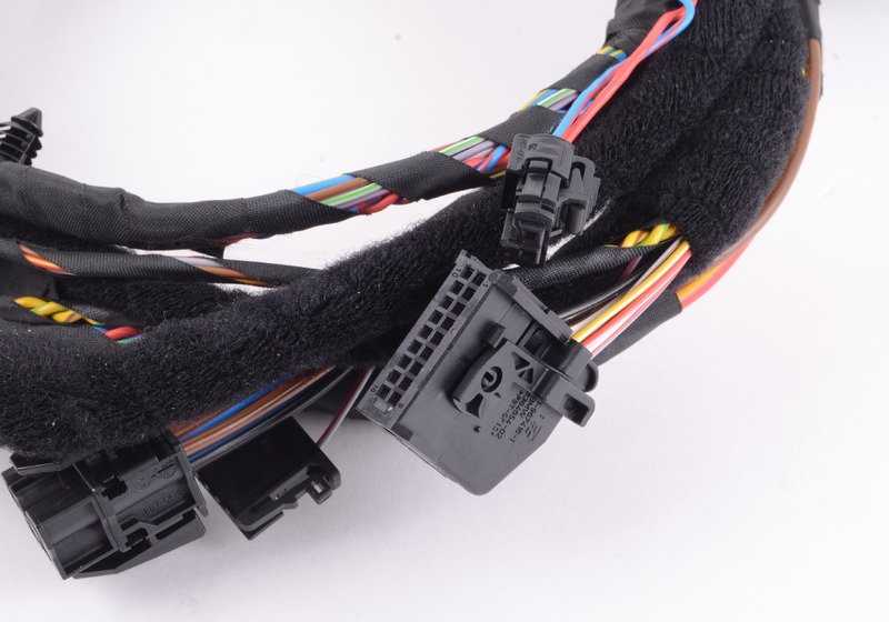 Cableado eléctrico original OEM 61126925919 para BMW E60, E61. Compatible con todos los modelos correspondientes. Original BMW.