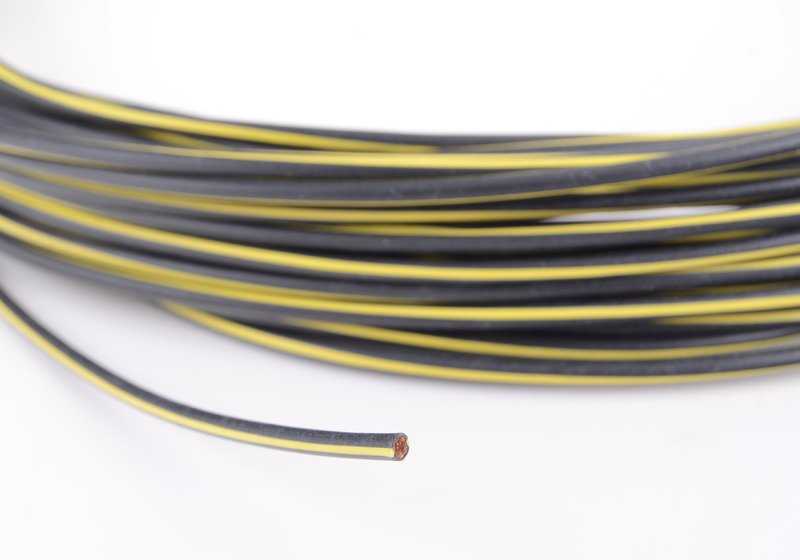 Cable negro-amarillo para BMW Serie 1, Serie 2, Serie 3, Serie 4, Serie 5, Serie 6, Serie 7, Serie 8, i, X1, X2, X3, X4, X5, X6, X7, Z4, Z8, Mini (OEM 61121391703). Original BMW