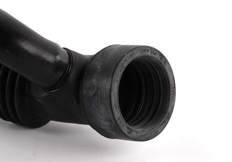 Clean air pipe for BMW E46, E39, E60, E61, E38, E65, E83, E53 (OEM 13717786013). Genuine BMW