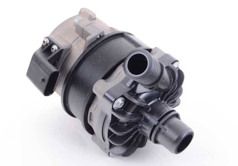 Bomba adicional de refrigerante para BMW F22, F87, F30, F34, F32, F36 (OEM 11517583965). Original BMW