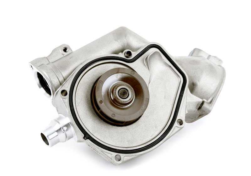 Bomba de refrigerante mecánica para BMW F87N, F80, F80N, F82, F82N, F83, F83N (OEM 11517846361). Original BMW