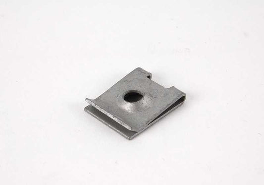 Chapa Nut para BMW E81, E82, E87, E88, F20, F21, F40, F52, F22, F23, F44, F45, F46, F87, G42, G87, E06, E30, E36, E46, E90, E9, F35, F80, G20, G21, G28, G80, G81, F32, F33, F36, F82, G22, G23, G26, G82, G83, E28, E34, E39,