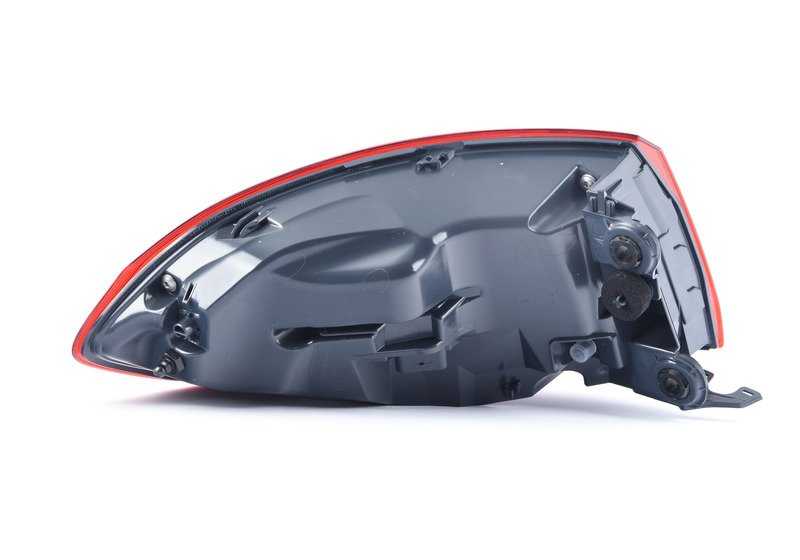 Piloto trasero pared lateral derecha para BMW Serie 4 F32N, F33N, F36N, F82N, F83N (OEM 63218496526). Original BMW.