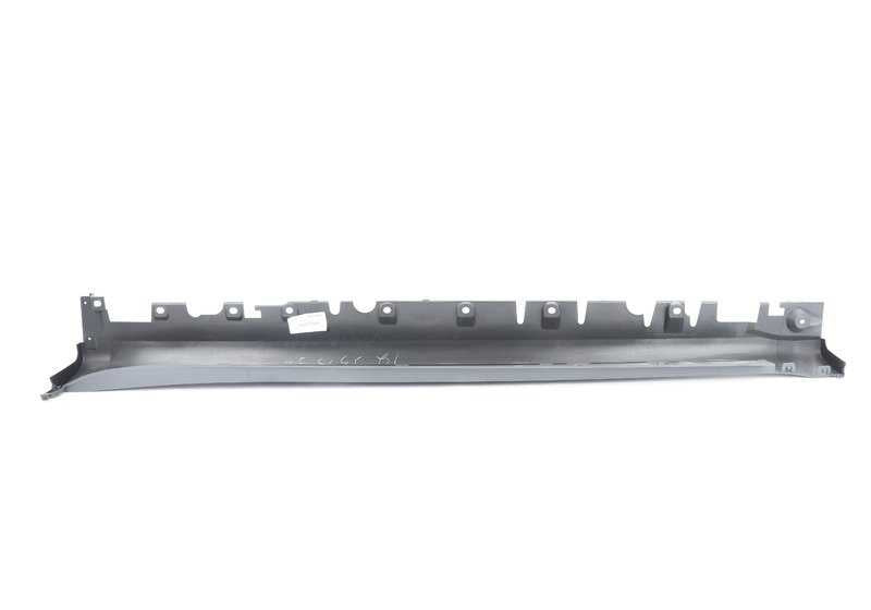 Cubierta del umbral imprimada derecha para BMW X5 F15, F85 (OEM 51778058508). Original BMW.