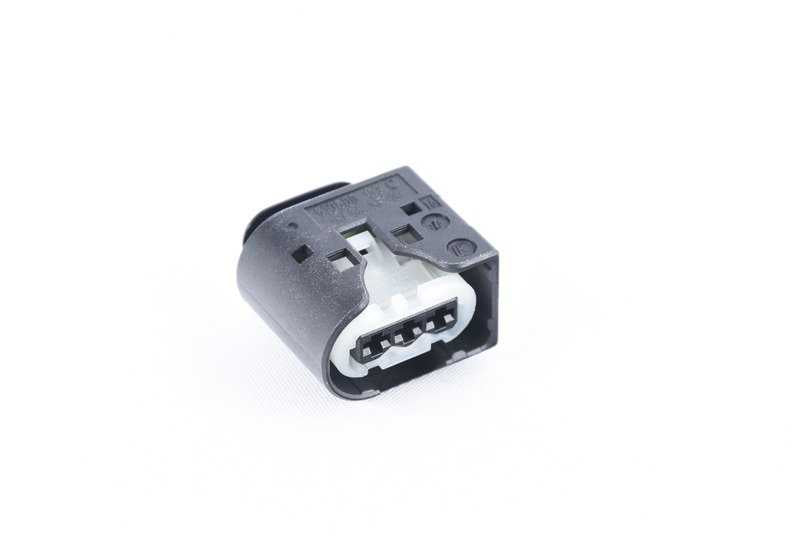 Carcasa del conector para BMW E87, E46, E90, E91, E92, E93, G20, G21, G80, G81, G22, G23, G82, G83, E60, E61, E63N, E64N, E65, E66, F39, E83, X5, E70, E70N, E71 (OEM 12527508154). Original BMW.