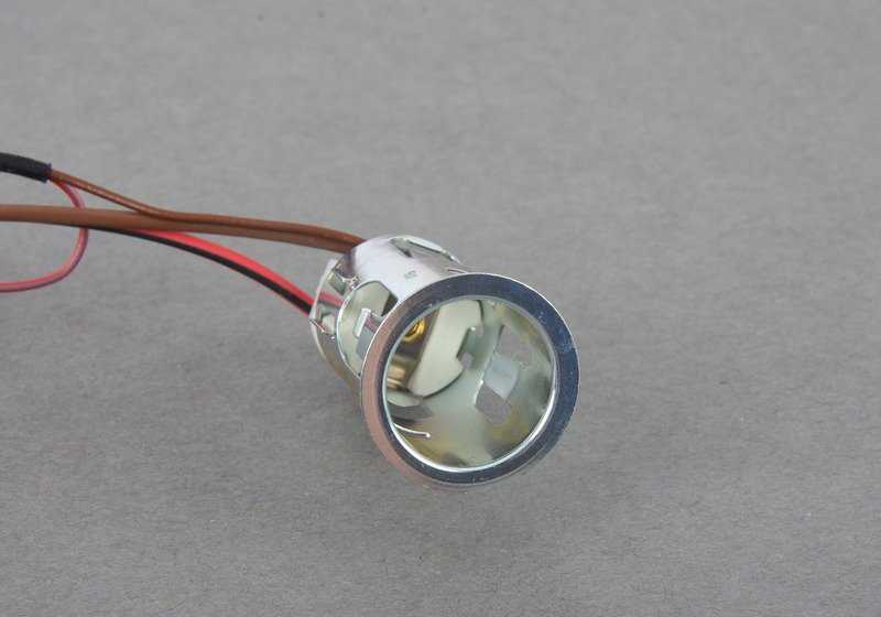 Enchufe Encendedor con LED para BMW F10, F11, F18, F06, F12, F13, I01, I12, I15, E70, F15, X6 (OEM 61349136468). Original BMW.