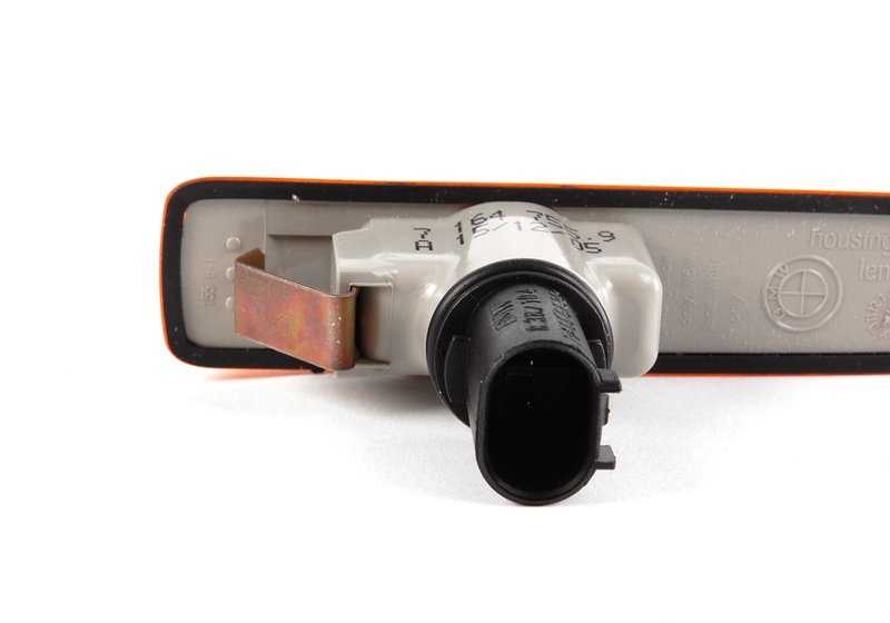 Luz intermitente adicional izquierda para BMW Serie 7 E65, E66 (OEM 63137164755). Original BMW.