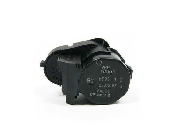 Actuador de trampilla de ventilación para BMW E39, E53 (OEM 64116935444). Original BMW