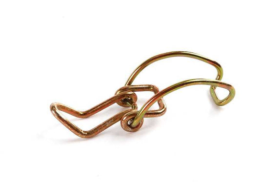 Wire hook for BMW 3 Series E21, E30, 5 Series E12, E28, 6 Series E24, 7 Series E23 (OEM 13711259758). Original BMW.