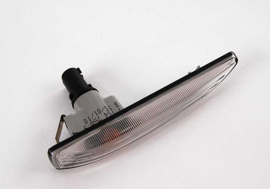 White additional indicator lights right for BMW 7 Series E65, E66 (OEM 63137164758). Original BMW.