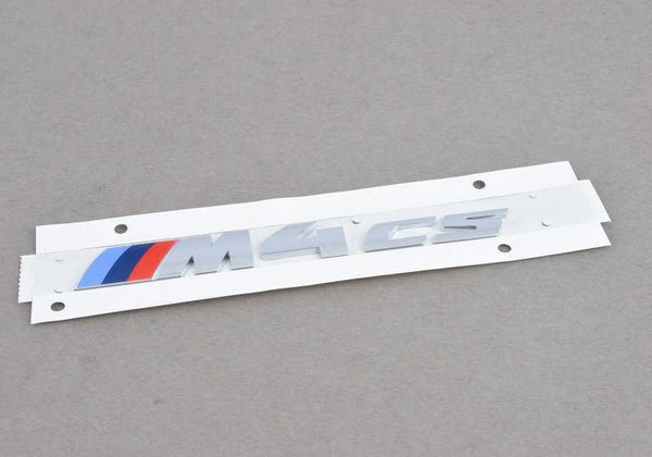 Logo emblema trasero "M4" OEM 51148074559 para BMW F82, F83. Original BMW.