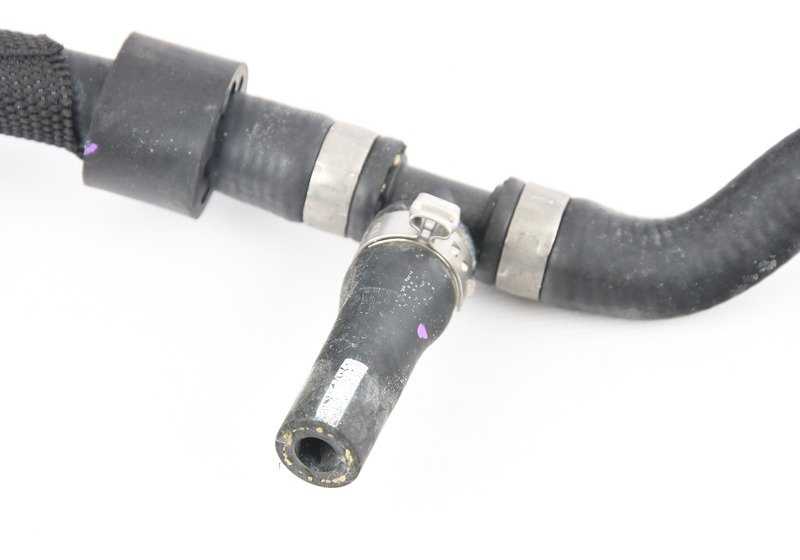 Coolant hose for BMW E70, E71 (OEM 17127589733). Original BMW.