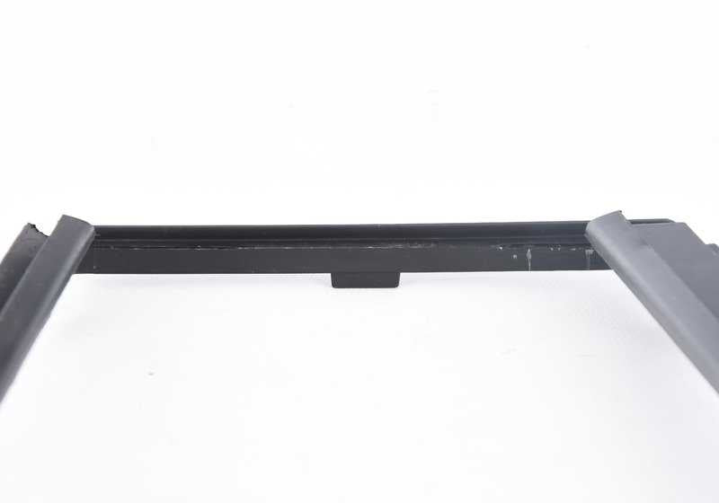 Marco de ventana lateral fijo izquierdo para BMW E83, E83N (OEM 51703332863). Original BMW.