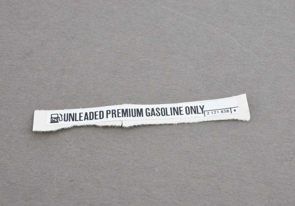 Etiqueta de advertencia "Combustible sin plomo" OEM 51142121838 para BMW E30, E28, E34, E24. Original BMW.