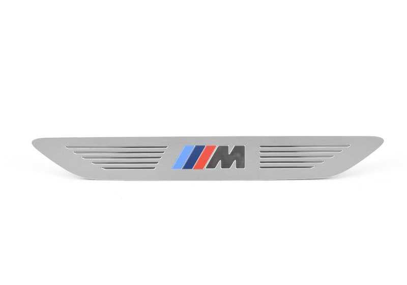 Moldura embellecedor -M- de entrada puerta trasera para BMW F15, F16. Original BMW.