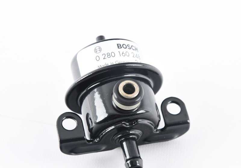 Pressure Regulator for BMW E30, E28, E34, E24, E23 (OEM 13531711540). Original BMW