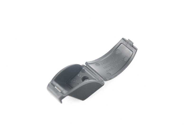 Gancho para parasol enrollable OEM 51357458961 para BMW X3 (G01), X3 M (F97), iX3 (G08). Original BMW.