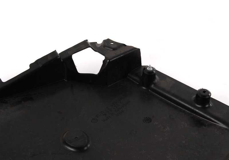 Protección del compartimento del motor delantero para BMW E39 (OEM 51712695680). Original BMW.