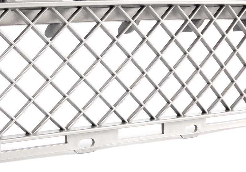 Front grille OEM 51117016513 for BMW 3 Series E46. Original BMW.