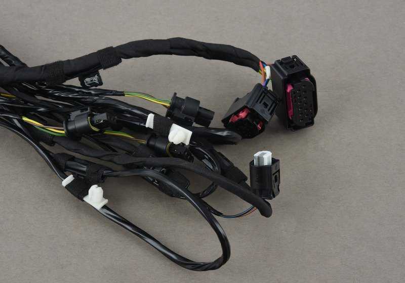 Front cable assembly for BMW I12 (OEM 61129391557). Genuine BMW