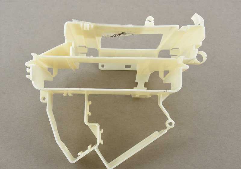 Soporte de unidad de control para BMW Serie 3 E46 (OEM 12901437377). Original BMW