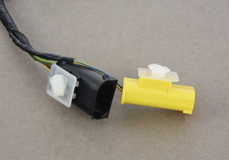 Juego de cables PDC delantero para BMW E89 (OEM 61129275116). Original BMW.