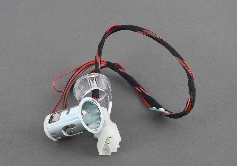 Enchufe Encendedor con LED para BMW F10, F11, F18, F06, F12, F13, I01, I12, I15, E70, F15, X6 (OEM 61349136468). Original BMW.