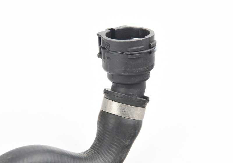 Tubo de avance del motor - válvula de agua para BMW X3 E83N (OEM 64213416609). Original BMW