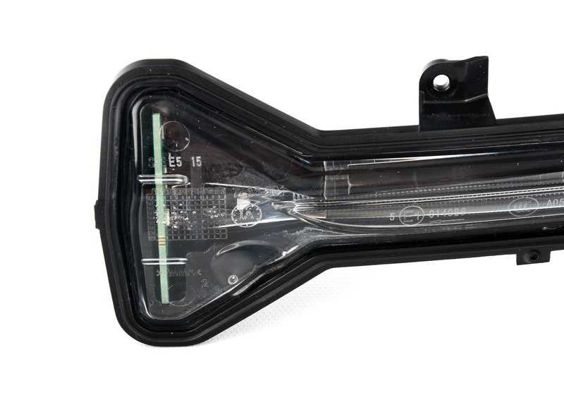 Intermitente espejo exterior izquierdo para BMW Serie 5 F90, G30, G31, G38, Serie 6 G32, Serie 7 G11, G12, Serie 8 F91, F92, G14, G15, G16 (OEM 51167414649). Original BMW