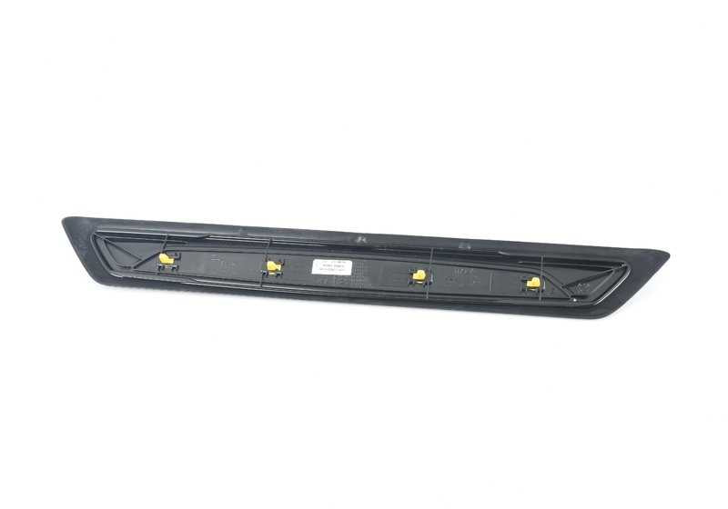 Carcasa de entrada delantera para BMW F20, F52, F45, F46, F30, F31, F34, F36, F48, F49, F39 (OEM 51477263315). Original BMW