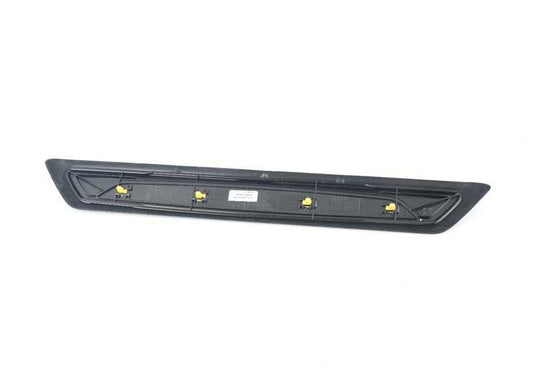 Carcasa de entrada delantera para BMW F20, F52, F45, F46, F30, F31, F34, F36, F48, F49, F39 (OEM 51477263315). Original BMW