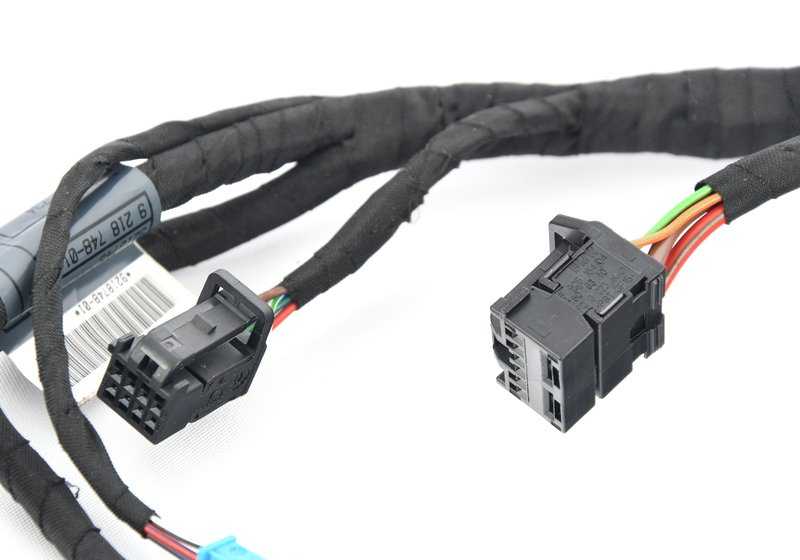 Cableado asiento lado conductor OEM 61129218748 para BMW E81, E82, E88, E90, E92, E93. Original BMW.