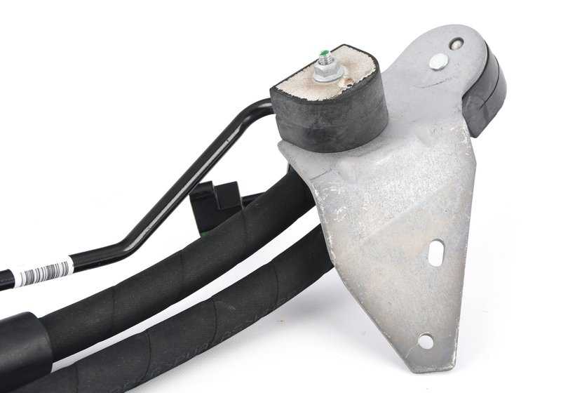 Manguera de expansión Adaptive Drive 1.ª parte para BMW X6 E71 (OEM 32416788259). Original BMW.