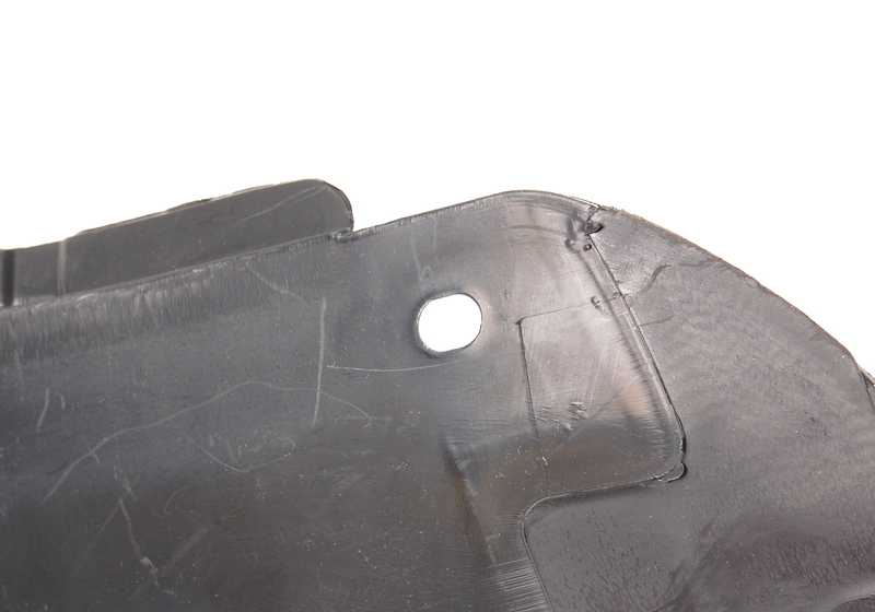 Cubierta compartimento del motor inferior derecha para BMW Serie 5 E39 (OEM 51718199754). Original BMW