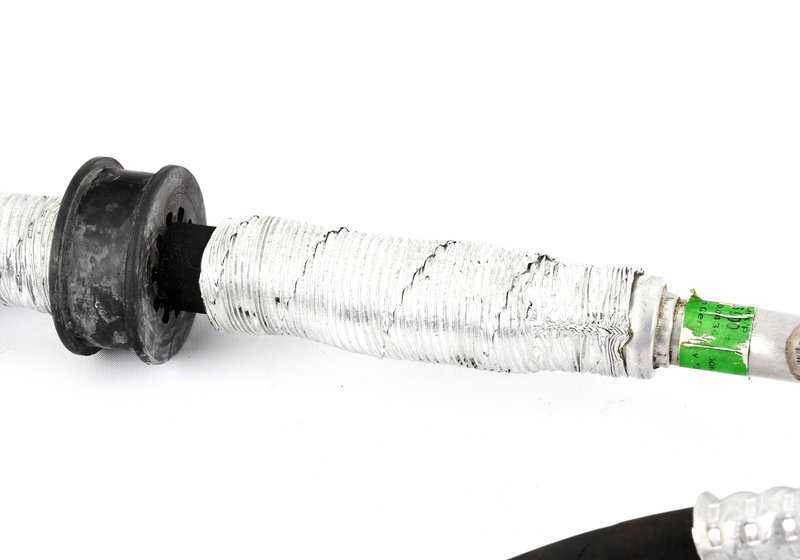 Tubería de succión del evaporador al compresor para BMW Serie 7 E38 (OEM 64536900478). Original BMW