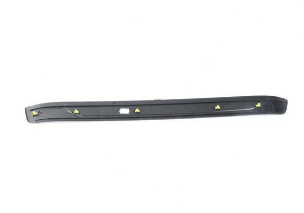 Cubierta de entrada delantera izquierda para BMW E90N, E91N (OEM 51477255929). Original BMW