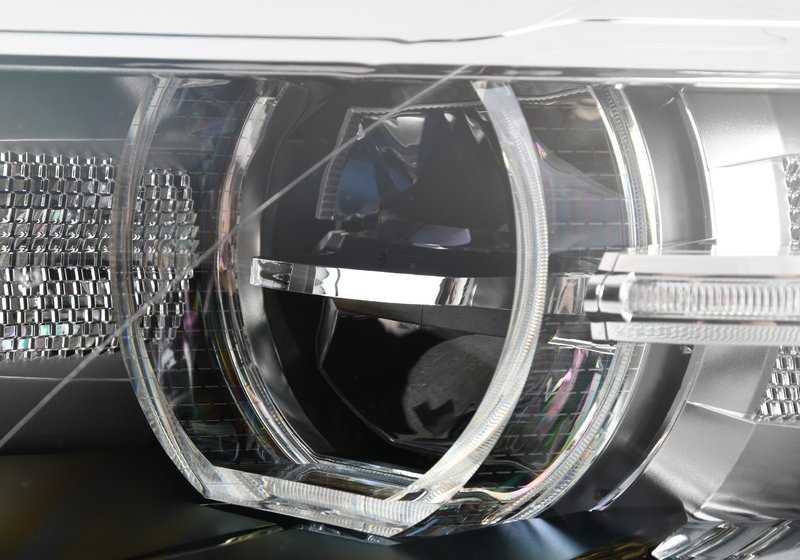 Faros LED izquierdo para BMW E70, E71 (OEM 63117359371). Original BMW.