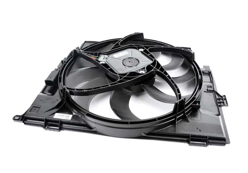 Fan housing with fan for BMW F20, F21, F22, F23, F30, F31, F34, F35, F32, F33, F36 (OEM 17428641963). Original BMW