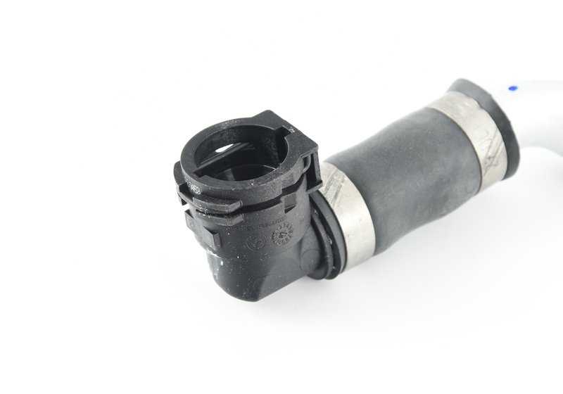 Tubería de refrigerante de baja temperatura OEM 17117848791 para BMW F87, F80, F82, F83. Original BMW.