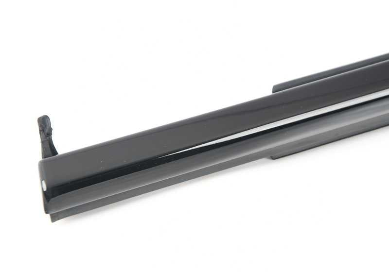 Tampa externa OEM 51337404025 Para a porta frontal esquerda {BMW F90, G30, G31, G38}. BMW original.