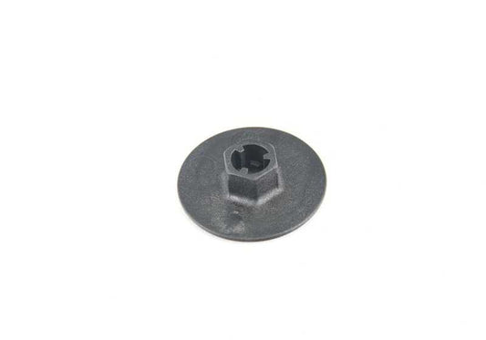 Clip -Nut F34, f35, f80, g20, g21, g28, g80, g81, f32, f33, f36, f82, f83, g22, g23, g26, g82, g83, f07, f10, f11, f18, g60, f06