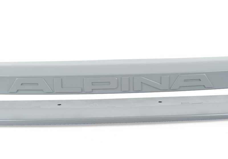 Frontspoiler imprimado para BMW Serie 7 F01, F02 (OEM 51117980115). Original BMW.