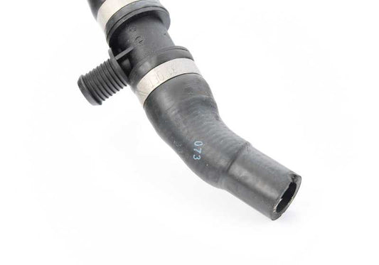 Manguera de agua de avance/intercambiador de calor para BMW E70N, E71 (OEM 11537589949). Original BMW.