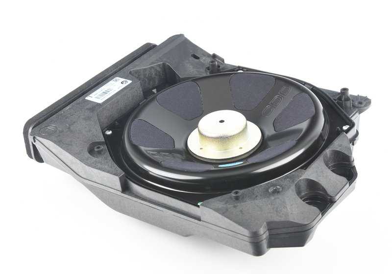 Subwoofer Esquerda OEM LEGADOR 65139210149 para BMW F20, F21, F22, F23, F87, F30, F31, F34, F80, F32, F33, F36, F82, F83. BMW original.