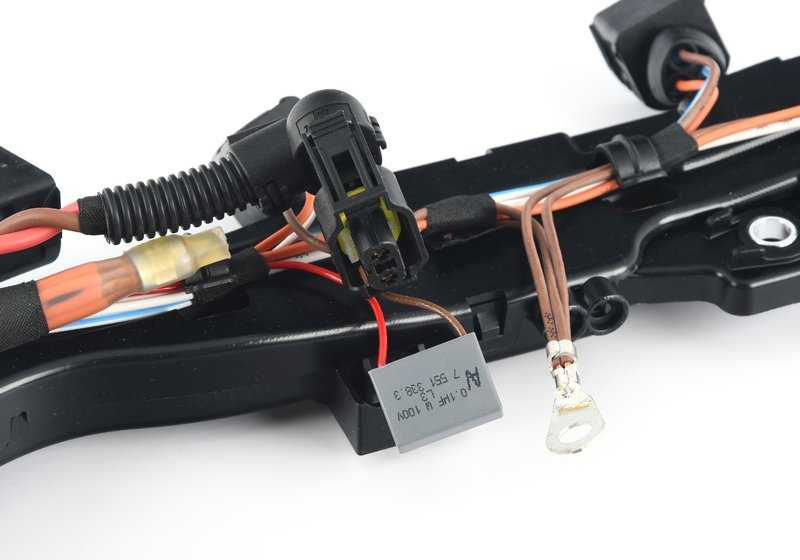 Arnés de cables de inyectores / Encendido para BMW E87, E90, E91 (OEM 12517563092). Original BMW.