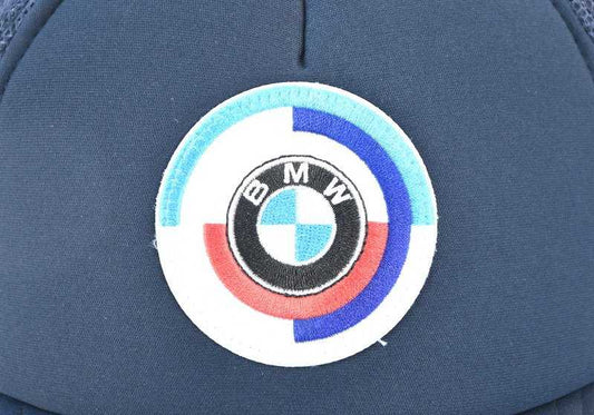 Le chapeau original classique de BMW est bleu foncé. BMW originale