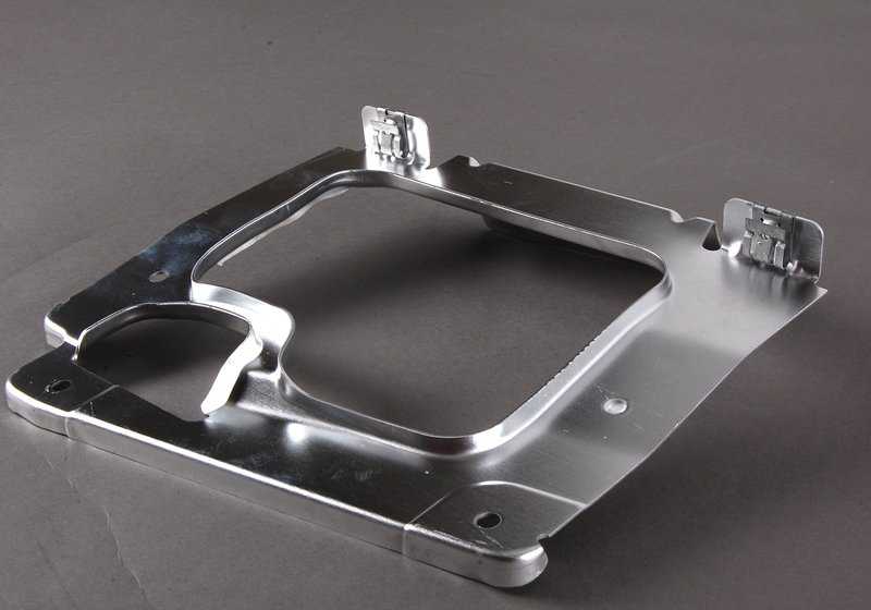 Soporte izquierdo para BMW Serie 3 E46 (OEM 51717892797). Original BMW.