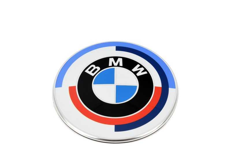 Emblema logo 82mm capo o maletero Aniversario BMW 50 años. Original BMW