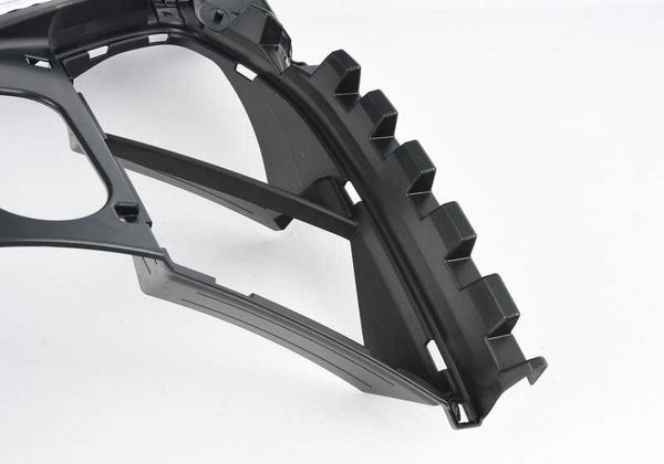 Soporte izquierdo para BMW G80, G81, G82, G83 (OEM 51118069415). Original BMW.